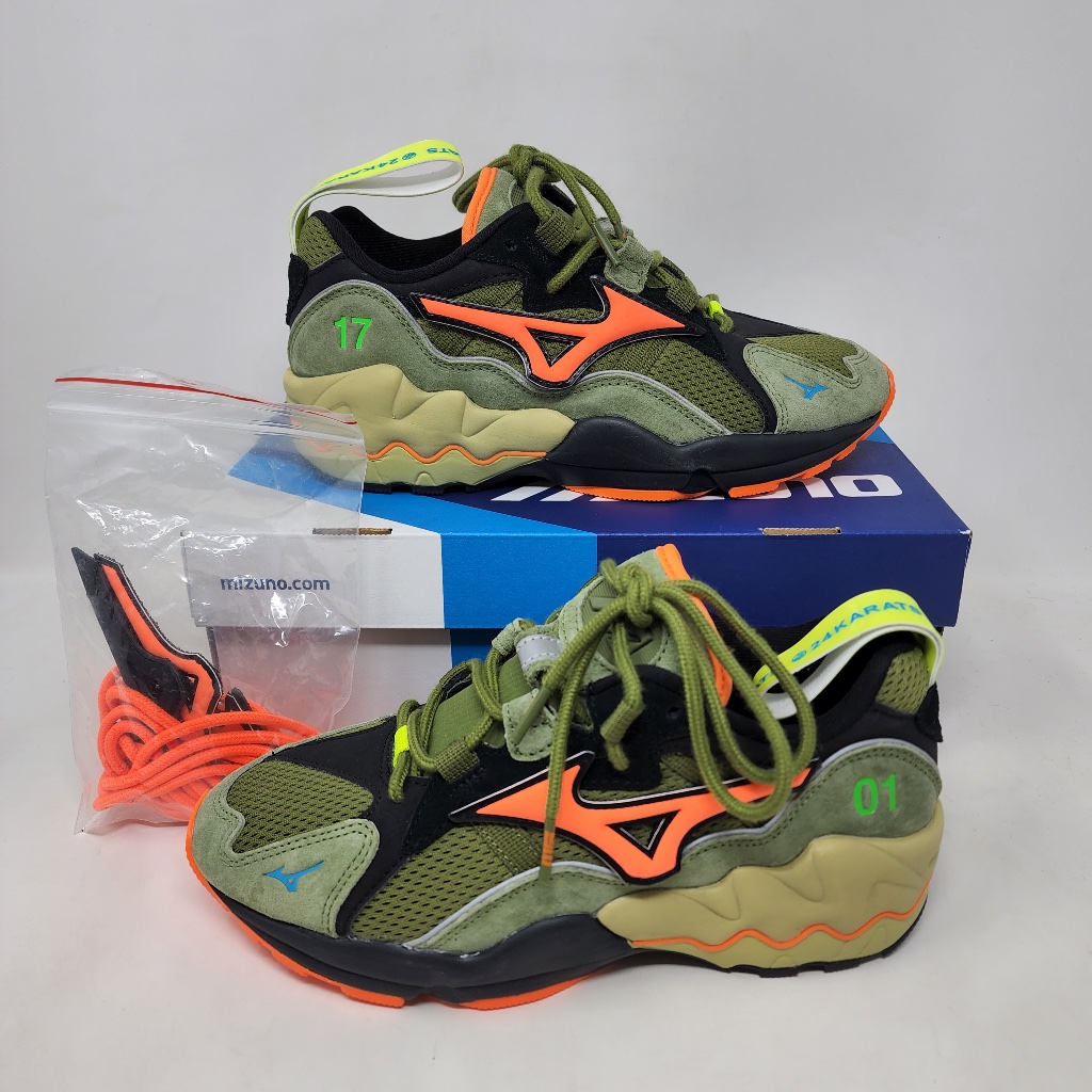 Mizuno Wave Rider 1 24karats X Mita Sneakers